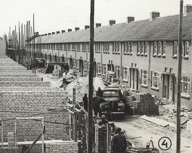 502555 Gezicht op de in aanbouw zijnde huizen aan de Fregatstraat te Utrecht.